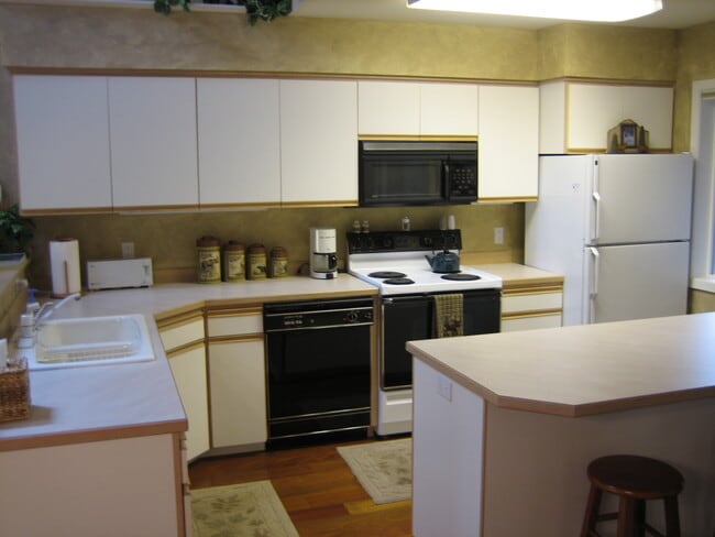 Photo - 1750 E Lakeshore Dr Unit 209