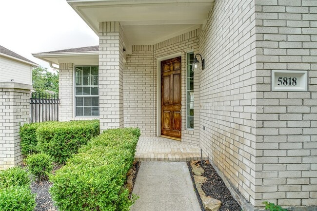 Photo - 5818 Pebble Bank Ln