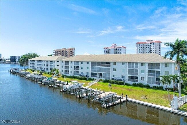 Building Photo - 10686 Gulf Shore Dr Unit A-104