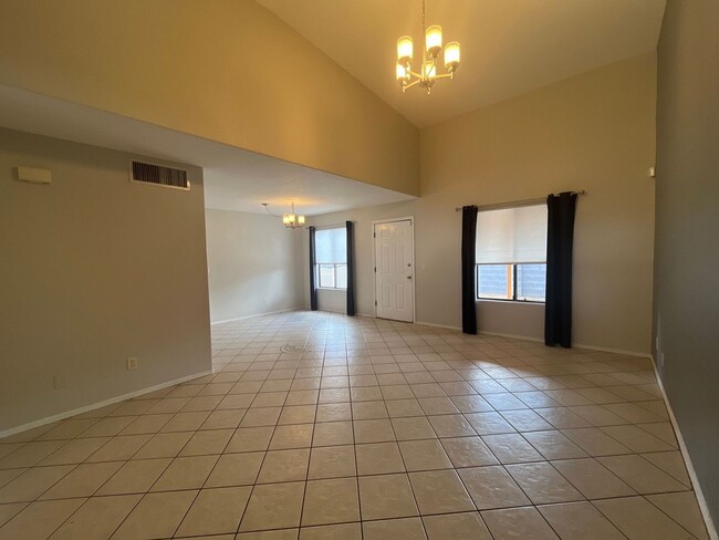 Photo - 3 bedroom 2.5 bath townhome for rent
