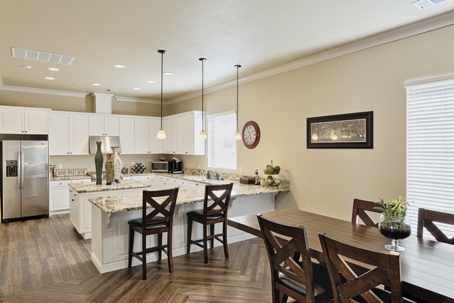 Photo - The Gates at Figarden Apartments