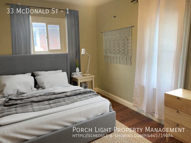 Photo - Main Floor 3 Bedroom in St. Catharines wit... Unit 1