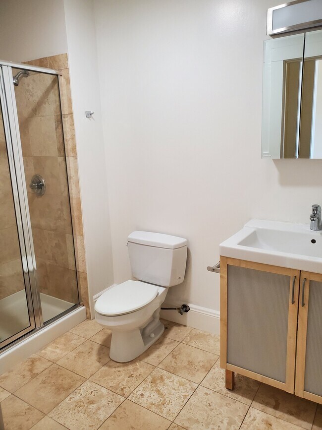 Photo - 2597 Telegraph Ave