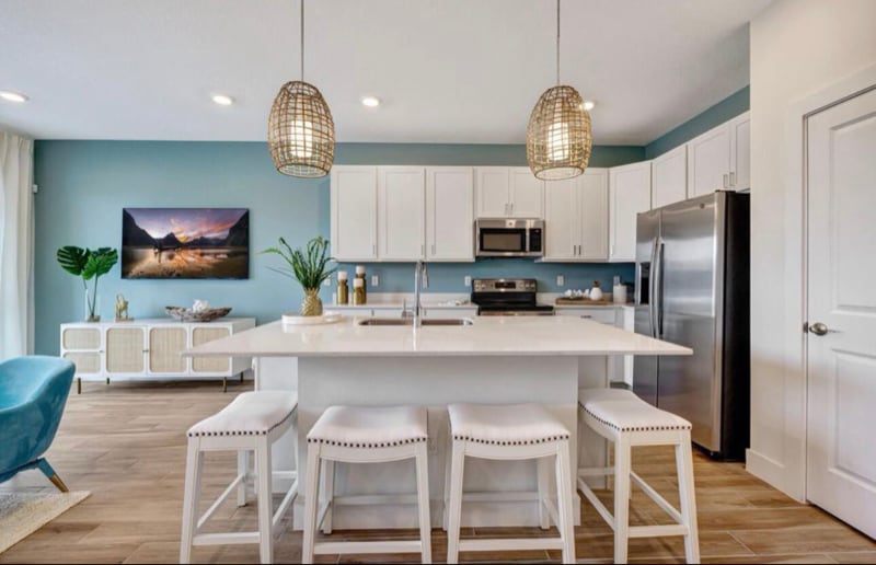 Photo - 608 Waters Edge Ln