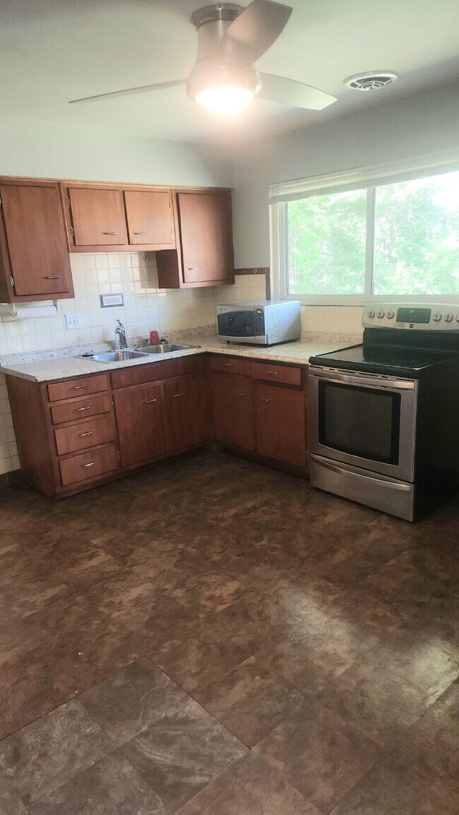 Photo - 1125 Walker Ave