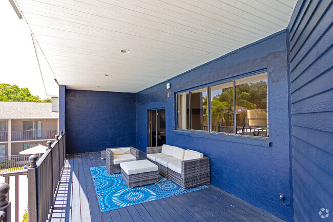 Casa club con patio - WestEnd