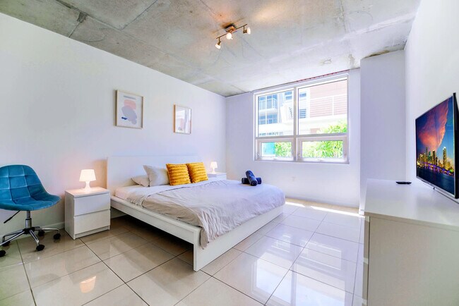 Photo - 3250 NE 1st Ave Unidad FL5-ID1022232P