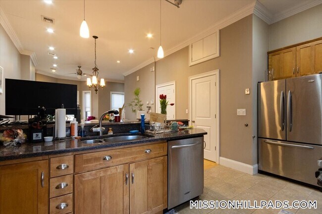 Photo - 7 Worthington St Unit 2