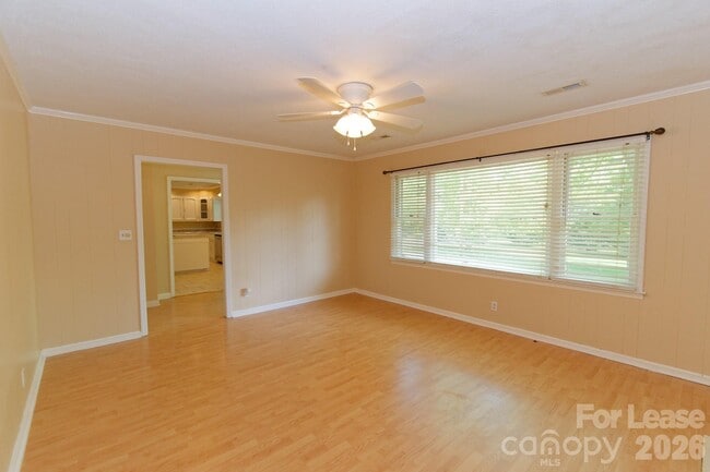 Photo - 416 W Pine St