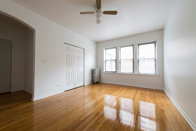 Photo - 8148-56 S Ingleside