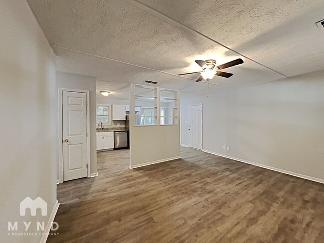 Photo - 1740 Hunting Creek Ln SE