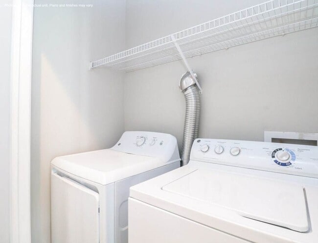 Photo - 4 bed 4 bath rental in Rowandale with all utilities included!