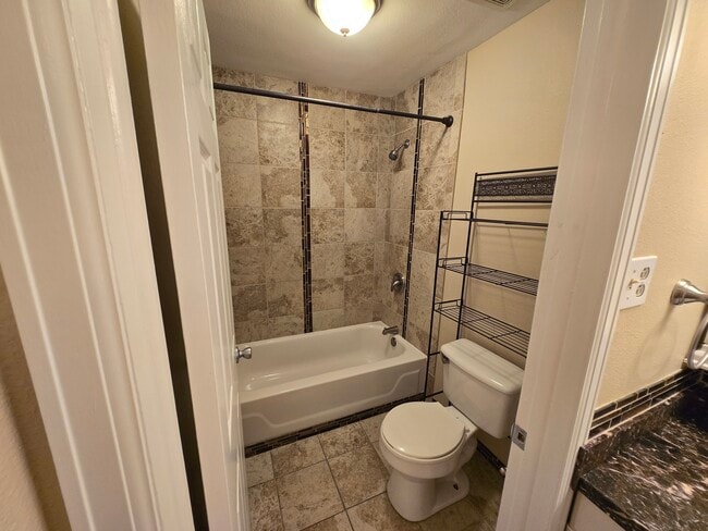 Photo - 2325 S Linden Ct Unit 310