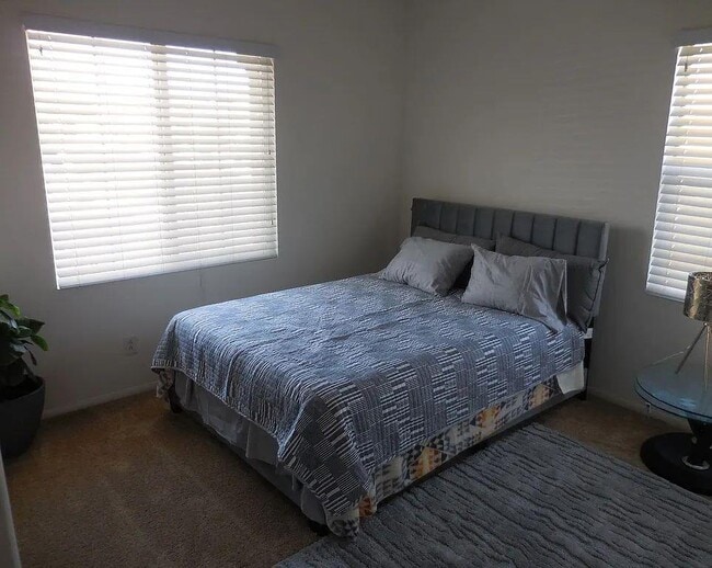 Photo - 62855 Kitetail Dr