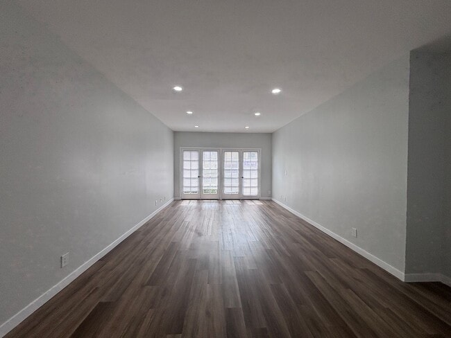 Photo - 1620 South Bentley Ave