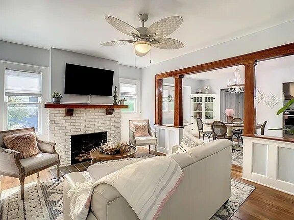 Photo - 1821 6th Ave W