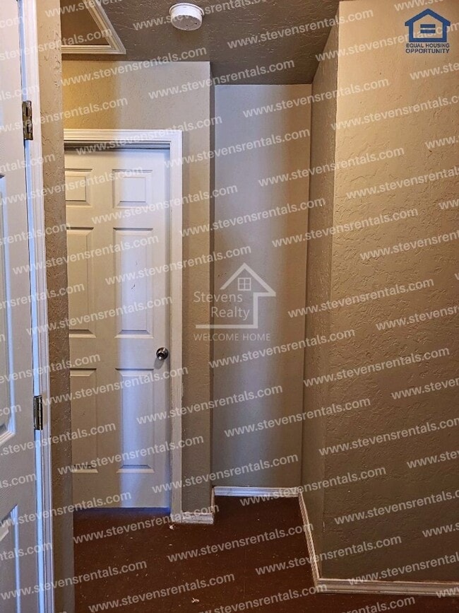 Photo - 411 SW Garfield Ave