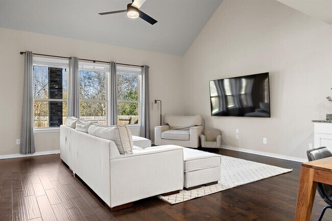 Photo - 3009 Diego Dr