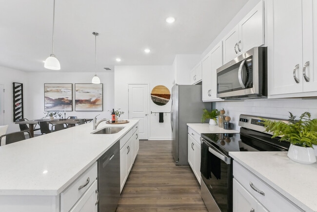 Building Photo - Bridlewood Townhomes