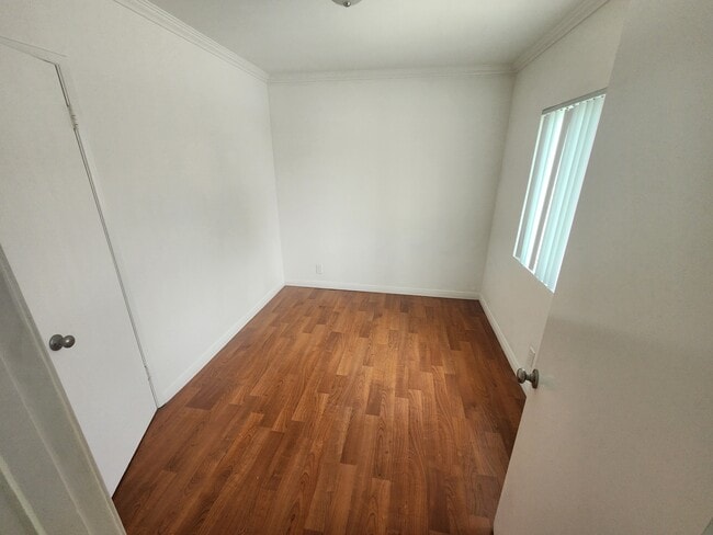 Photo - 1818 W Victory Blvd Unit C