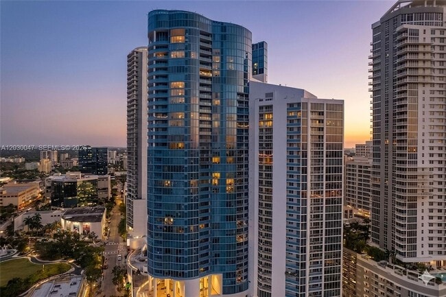 Building Photo - 333 Las Olas Way Unit 1204