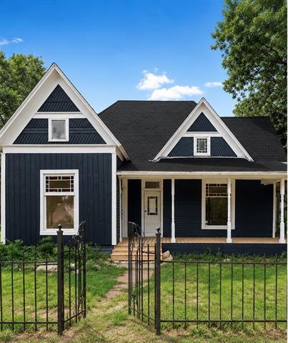 Photo - 309 Poplar St
