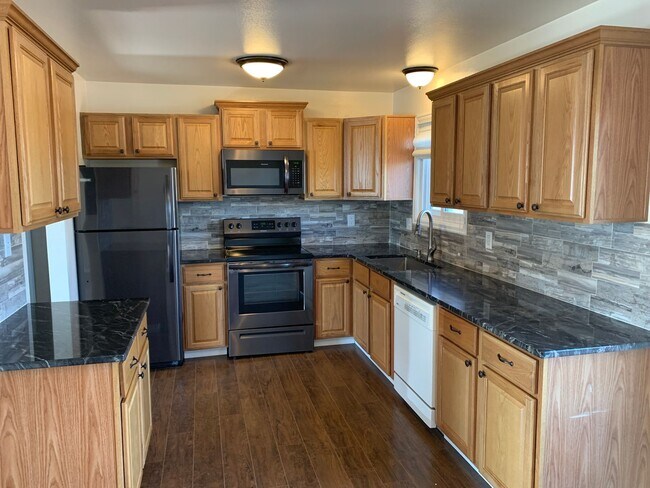 Photo - 3 BEDROOM, 2 BATHROOM, SINGLE FAMILY HOME ...