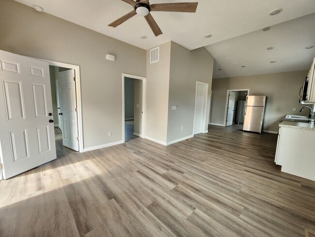 Photo - Spacious 3-Bedroom, 2-Bathroom Home AVAILABLE NOW!!