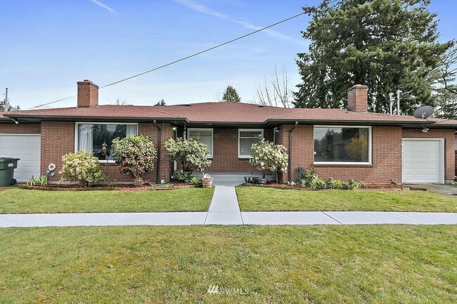 Photo - 8311 Bridgeport Way SW Unit 8311