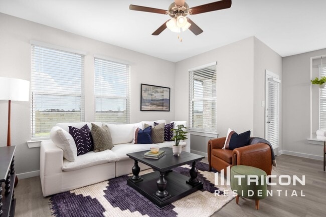 Photo - 2537 Finch Holw Dr
