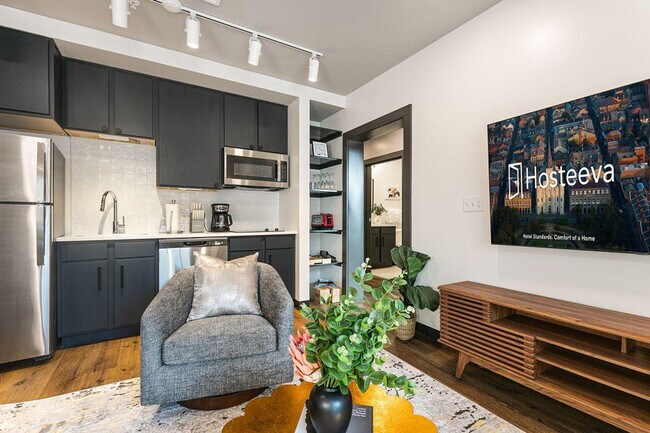 Photo - 611 Commerce St Unidad ID1267090P