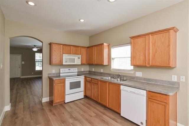 Photo - 9810 Walnut Hill Dr