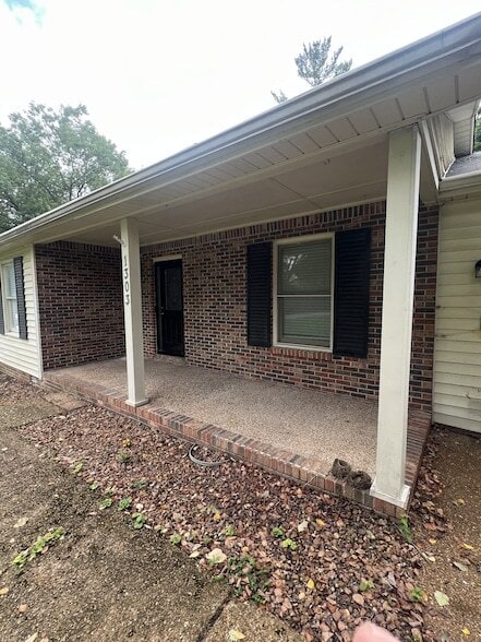 Photo - 1303 Mallard Dr