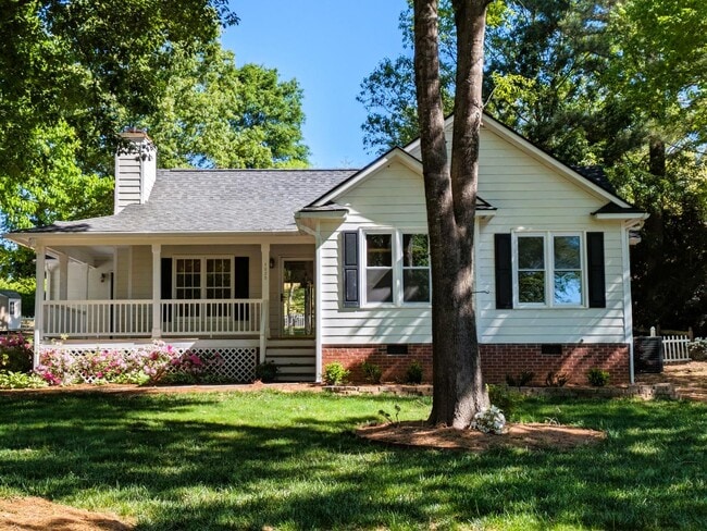 Building Photo - 1025 Stonewater Dr Rental