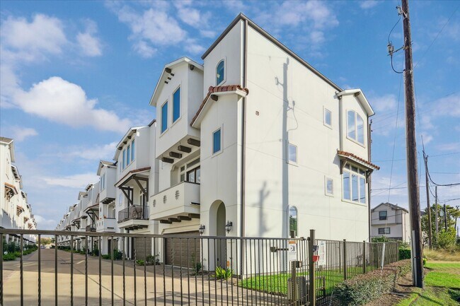 Photo - 1203 Bonner St