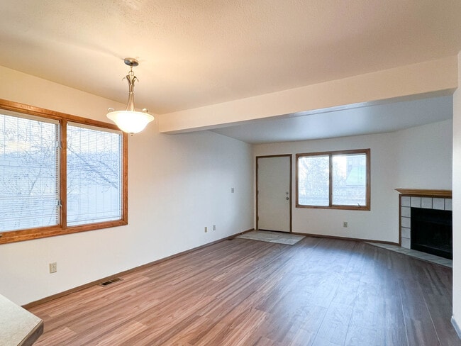 Photo - 433 Dailey Ave