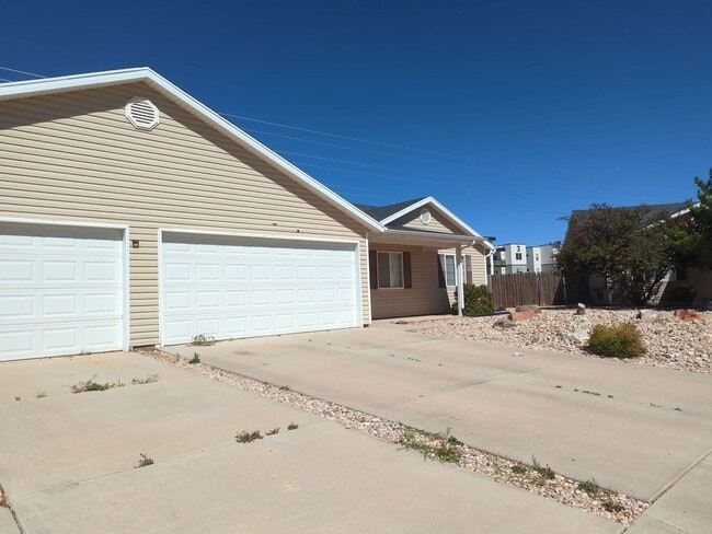 Photo - Freshly Updated home in a Quiet Cul-de-Sac