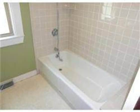 Photo - 107 Merrymount Rd