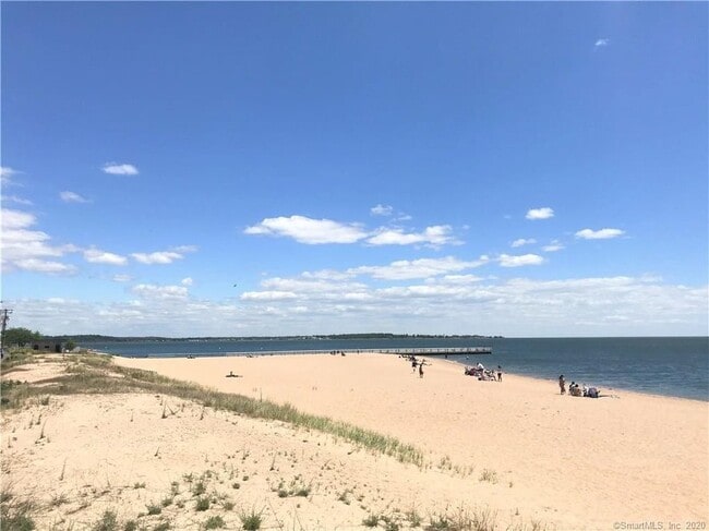 Beach - 127 Peck Ave Unit Peck Ave. 2nd Floor