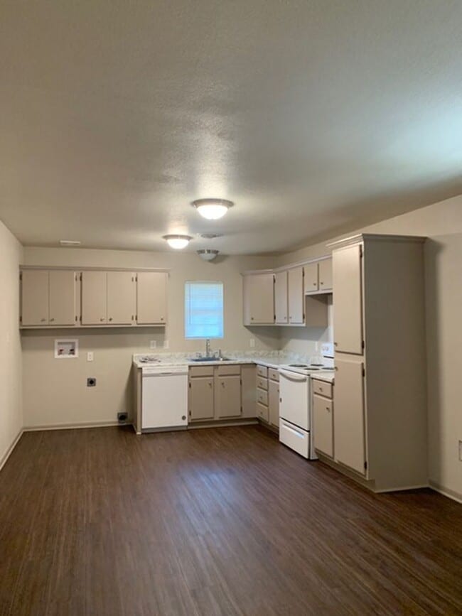 Photo - 1400 Glendale St