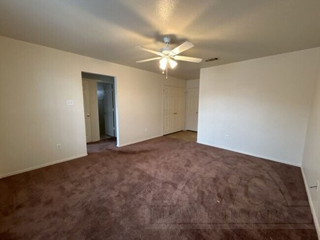 3307 Toledo Dr Unidad 3307 Toledo Dr Unit A