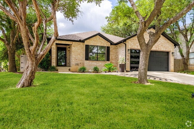 Building Photo - Hot Tub - CHECK. Turf - CHECK. Corner Home...