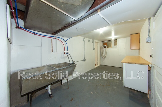 Photo - 506 E 7th St