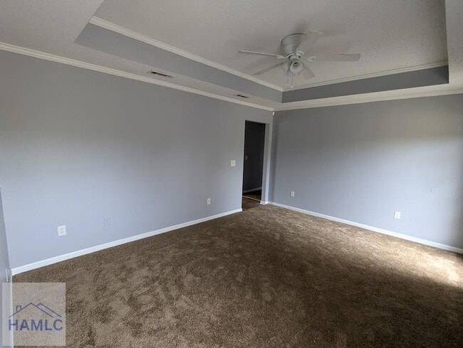 Photo - 215 Bridgemont Way