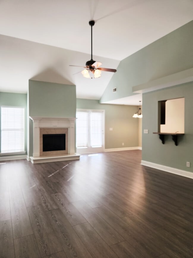 Photo - 420 Nathan St