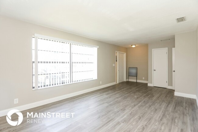 Photo - 1377 NW 55th Ave