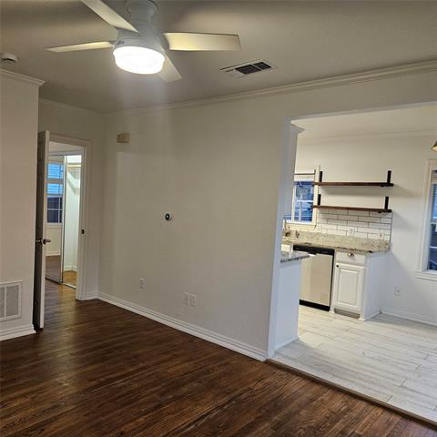 Photo - 307 N Bradley St