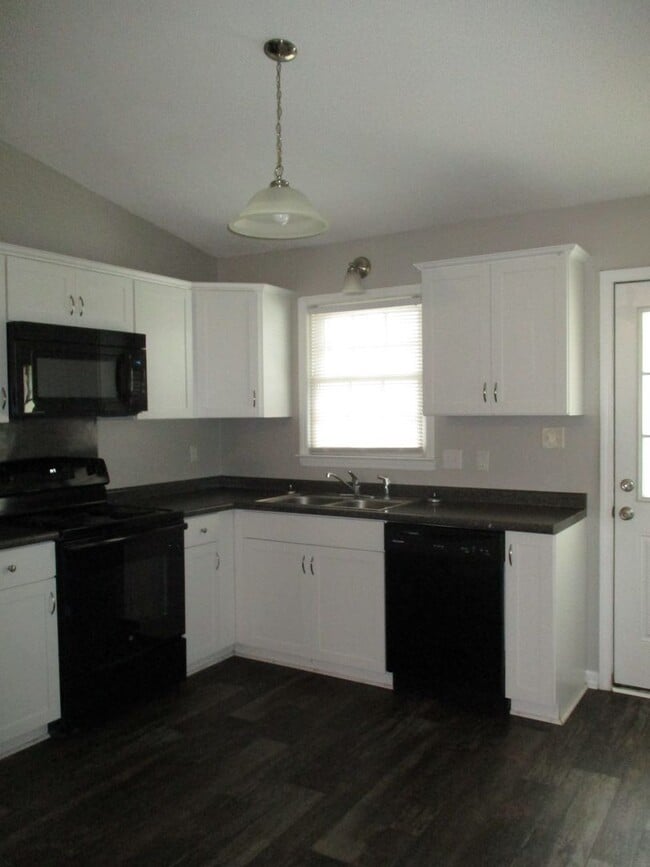 Photo - Charming two bedroom two bath duplex just ...