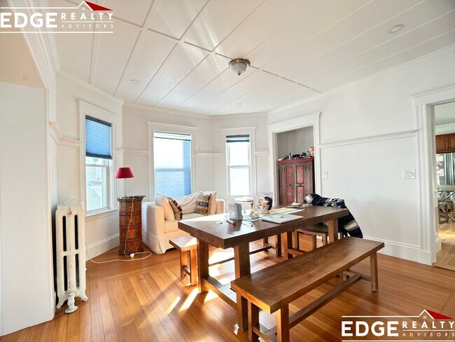 Photo - 25 Mapleton St Unit 1