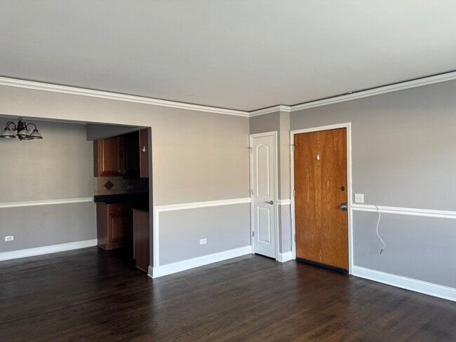 Photo - 5041 N East River Rd Unit 3A